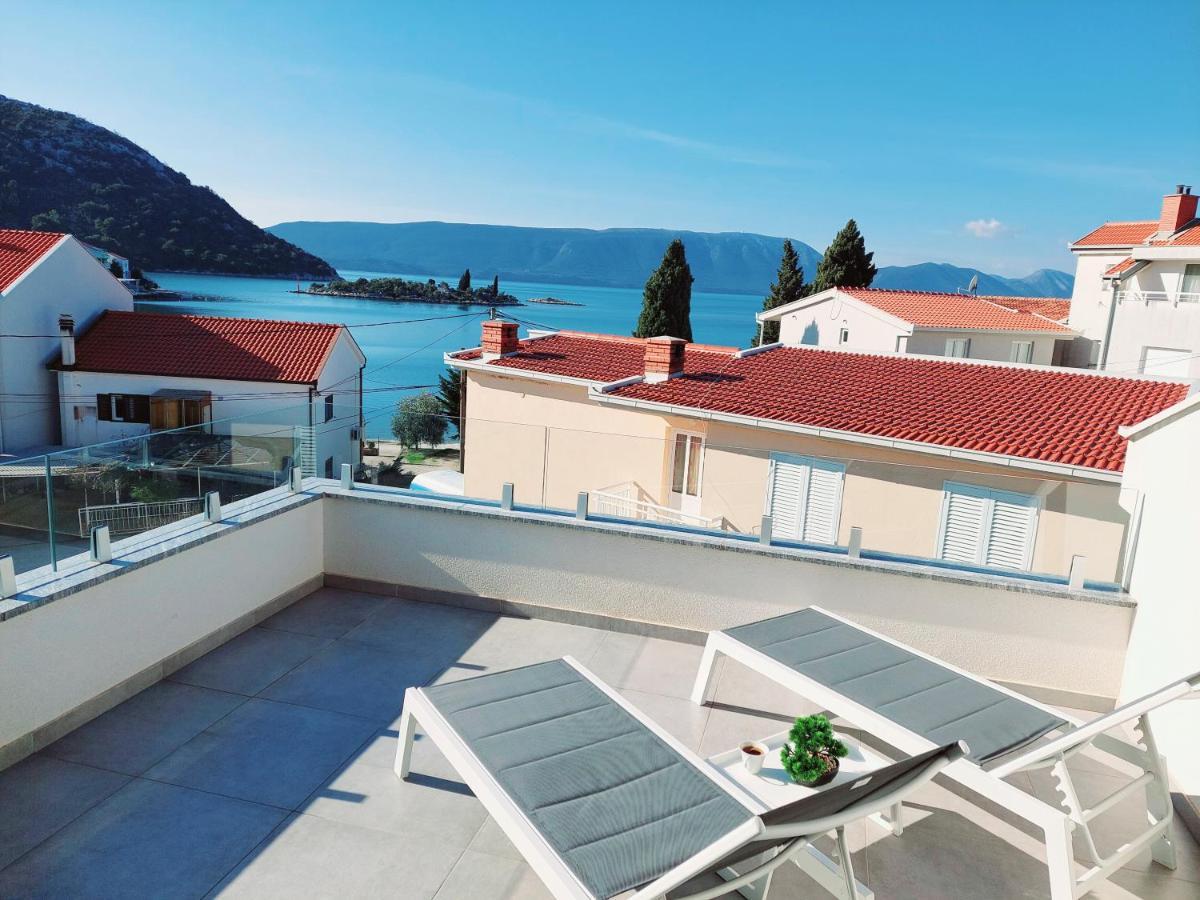 Villa Luni Блаце Екстериор снимка